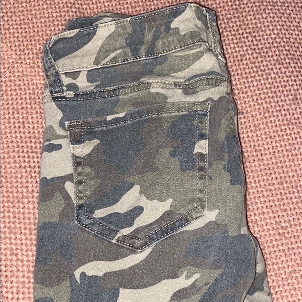 Camo skinny jeans size 1